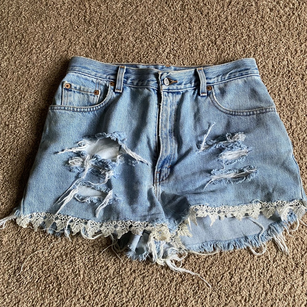 Vintage high waist Levi 550 shorts